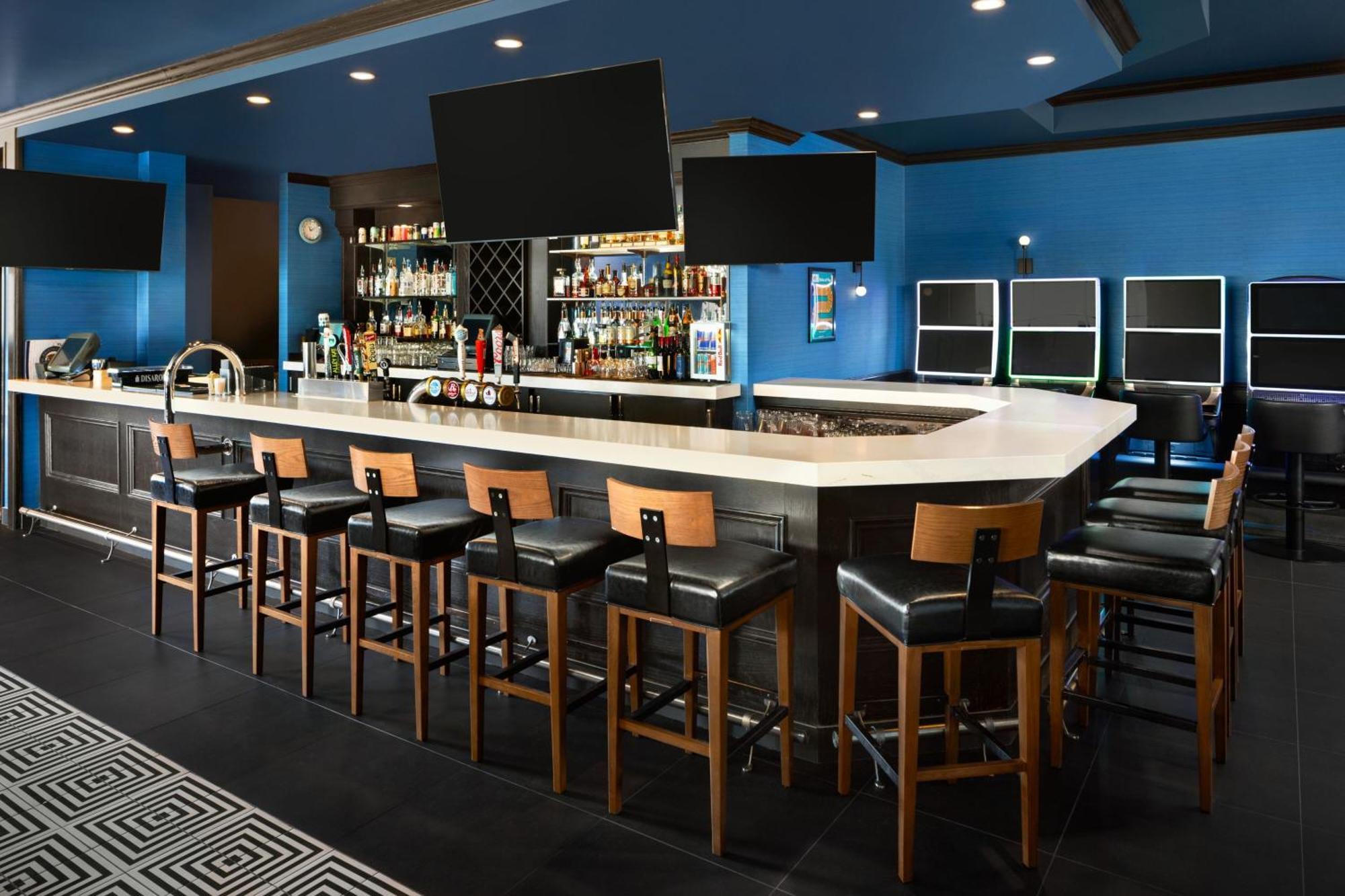 Four Points By Sheraton Edmonton South Экстерьер фото